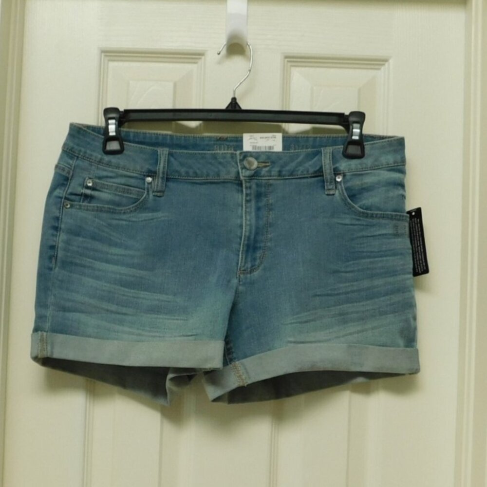 a.n.a. Jean Shorts Light Blue Cuffed Denim Pockets Mid Rise 31/12